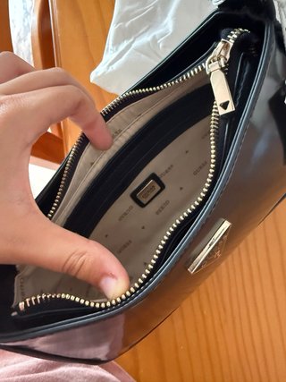 Bolso Guess Negro NUEVO CON ETIQUETAS