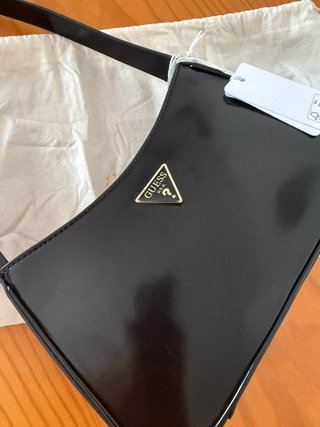 Bolso Guess Negro NUEVO CON ETIQUETAS