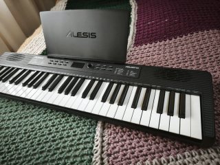 Teclado Alesis Melody 61 MK4