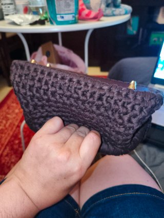 Bolso Clutch Marrón con Lentejuelas Verdes