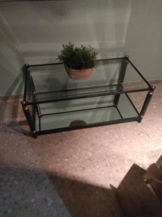 Mesa de centro de metal y cristal