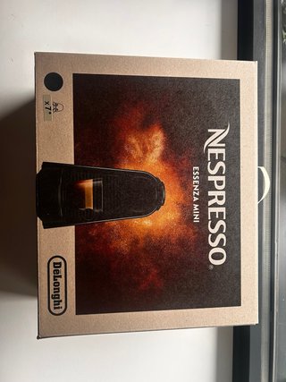 Cafetera Nespresso Essenza Mini De'Longhi