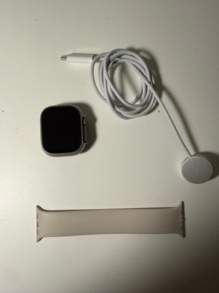 Apple Watch Ultra in Titanio colore Grigio