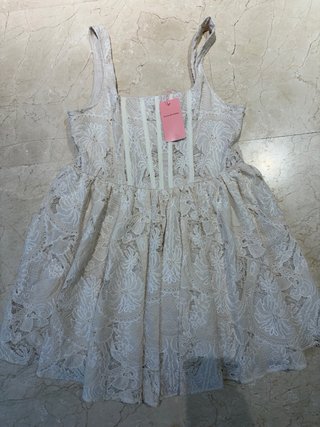 Vestido blanco de encaje