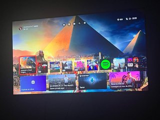 Xbox One X 1TB + 2 mandos + cables