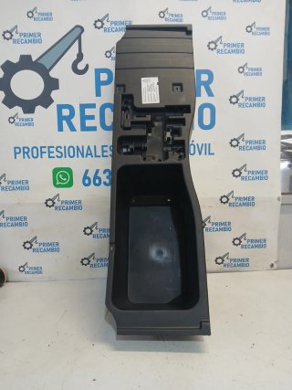 Caja Herramientas y Cubierta Batería BMW X5 E70