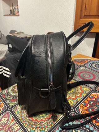 Mochila pequeña negra