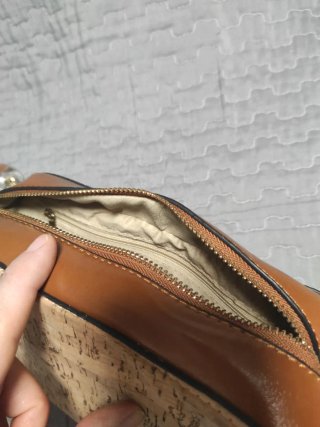 Bolso de Corcho con Cadena