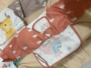 Set de 3 Baberos con Mangas para Bebé