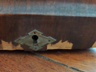 Tapa Antigua de Madera para Máquina de Coser
