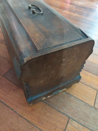 Tapa Antigua de Madera para Máquina de Coser