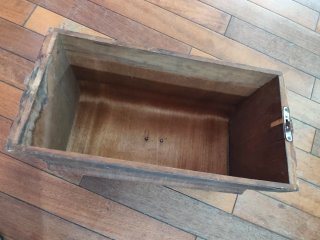 Tapa Antigua de Madera para Máquina de Coser