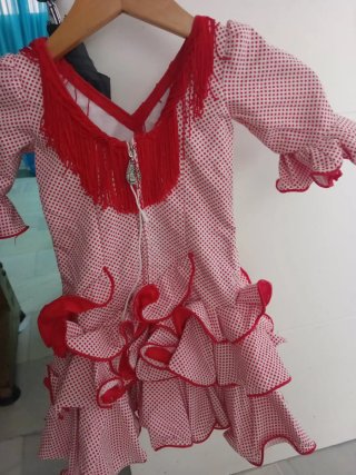 Vestido de Flamenca para Niña. Talla 4-5 años