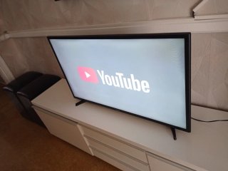 Televisor  de 40 pul Samsung Negro