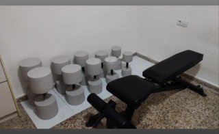 Set de Pesas y Banco de Entrenamiento