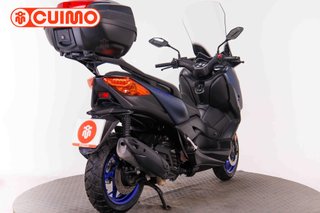YAMAHA XMAX 125