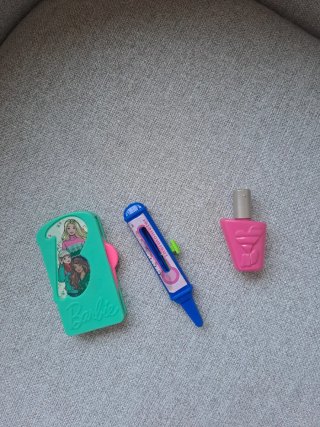 Set de juguetes y accesorios variados