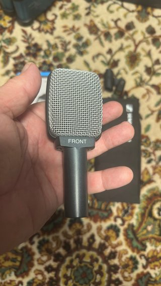 Sennheiser e609 + caja, funda y pinza