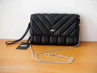 Bolso DKNY acolchado tipo Chanel cadena nuevo