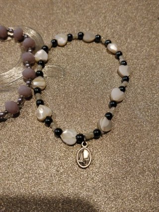 2 Pulseras Religiosas con Medallas