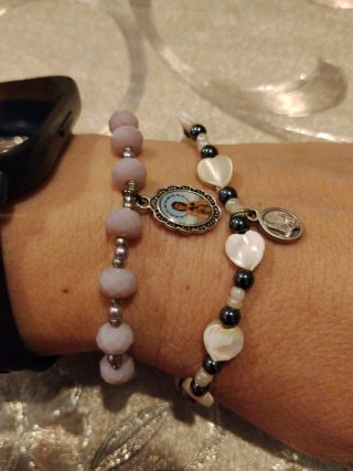 2 Pulseras Religiosas con Medallas