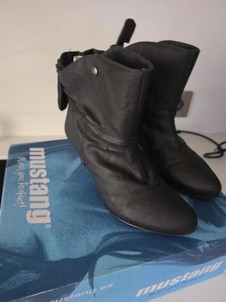 Botas Mustang