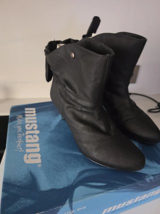 Botas Mustang