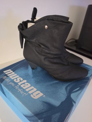 Botas Mustang