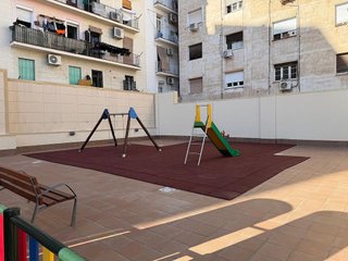 Garaje en venta en Sants en Barcelona