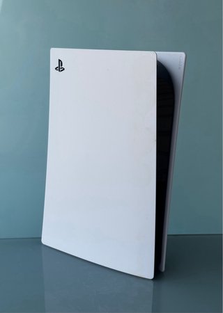 Consola PS5 + Mando Negro + Catalogo De Juegos