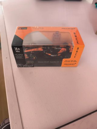 Maqueta McLaren MCL39 Lando Norris 1:43