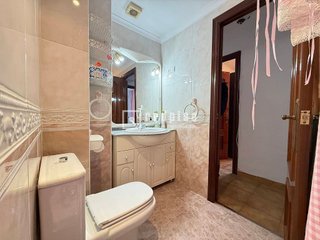Piso en venta en La Luz - El Torcal en Málaga