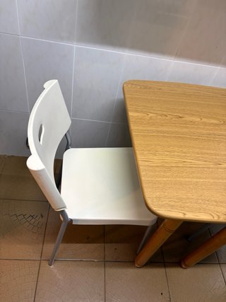 Mesa de comedor plegable con 2 sillas