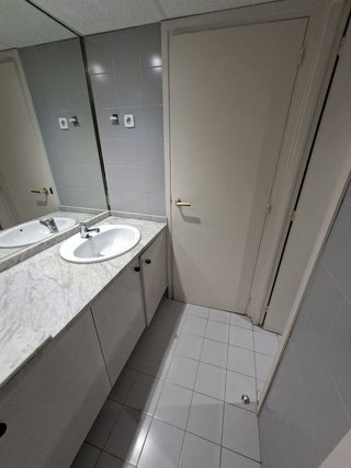 Oficina en alquiler en Les Corts en Barcelona