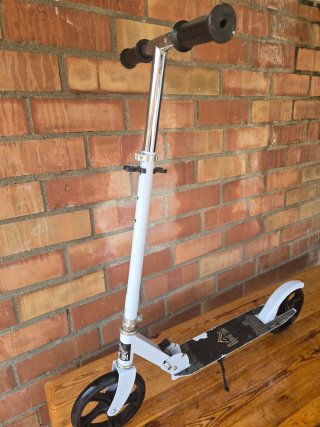 Patinete plegable gris