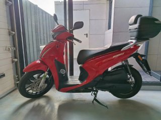 Kymco People s 125. 2021. 3600 km. Como nueva