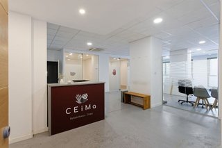 Oficina en alquiler en Sants-Badal en Barcelona