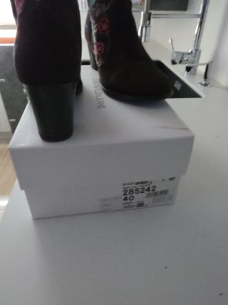 Botas Desigual Marrones con Flores