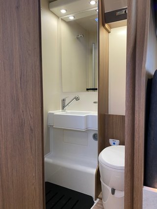 Autocaravana perfilada Elnagh Baron 531