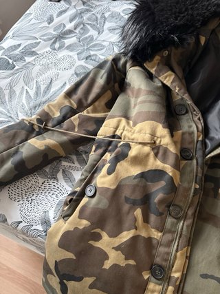 Chaqueta Militar con Capucha de Pelo