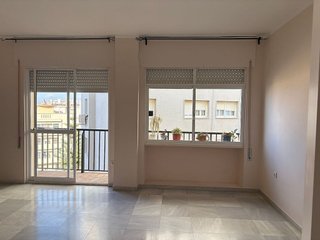 Piso en alquiler en Zona Bahía Blanca en Cádiz