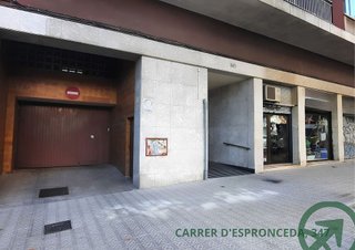 Garaje en alquiler en Navas en Barcelona