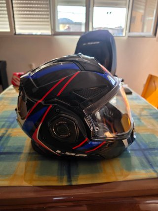 Casco de moto LS2 nuevo