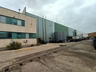 Nave industrial en alquiler en Chiloeches