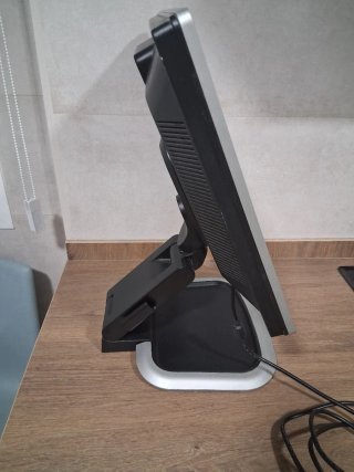 Monitor HP Compaq de 19 pulgadas mod. LA1951g.