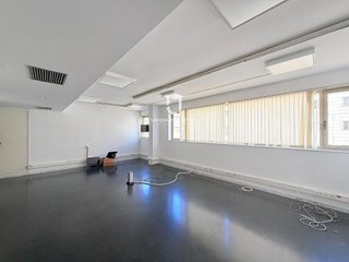 Oficina en alquiler en Les Corts en Barcelona