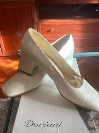 Zapatos de Novia Doriani Talla 39 Súper cómodos.