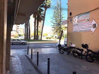 Local comercial en alquiler en Carranque - Haza Cuevas en Málaga