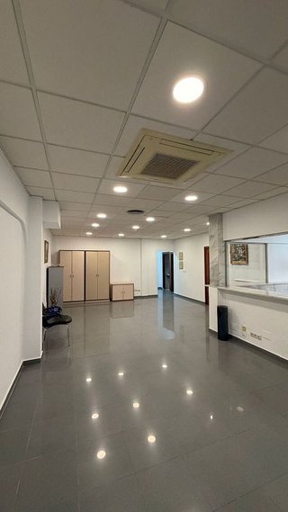Local comercial en alquiler en Polígonos - Recinto Ferial Cortijo de Torres en Málaga