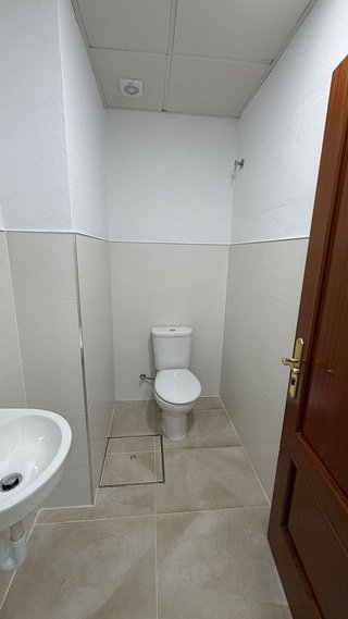 Local comercial en alquiler en Polígonos - Recinto Ferial Cortijo de Torres en Málaga